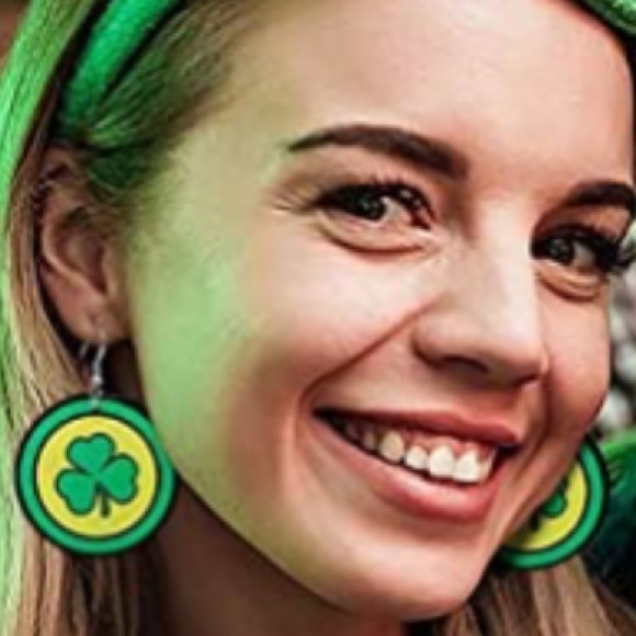 Shamrock St Patrick’s Day Earrings - Picture 6 of 9